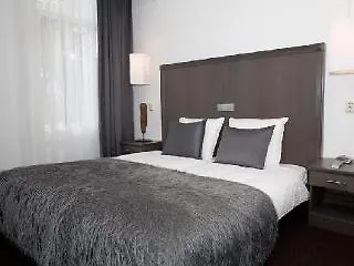 Hotel One Rotterdam
